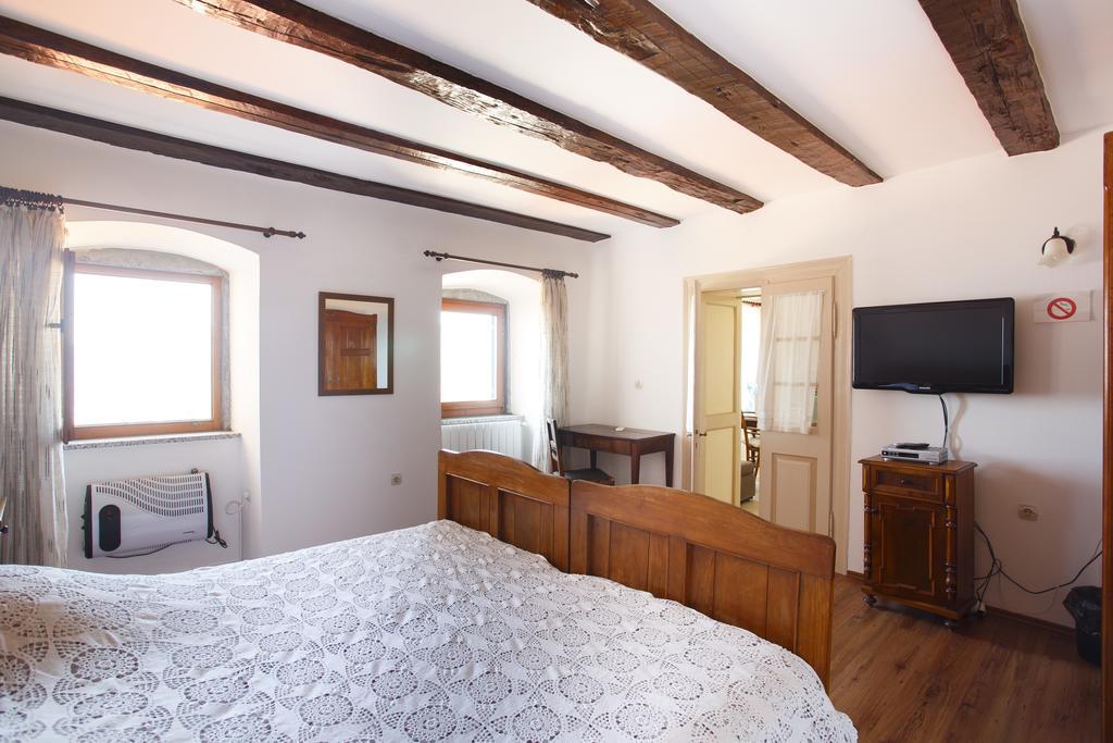 Apartments Villa Kastav In Old Town Center With Sea View And Parking Chambre photo