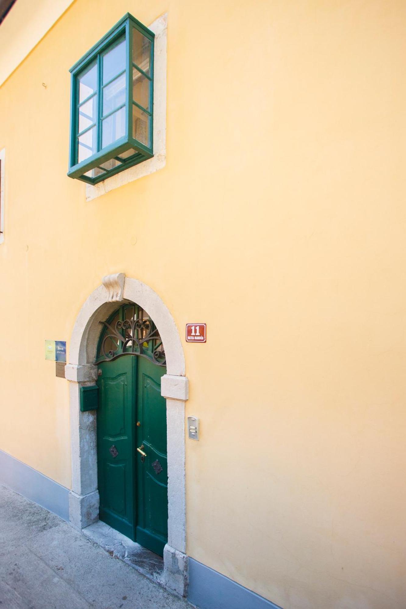 Apartments Villa Kastav In Old Town Center With Sea View And Parking Extérieur photo