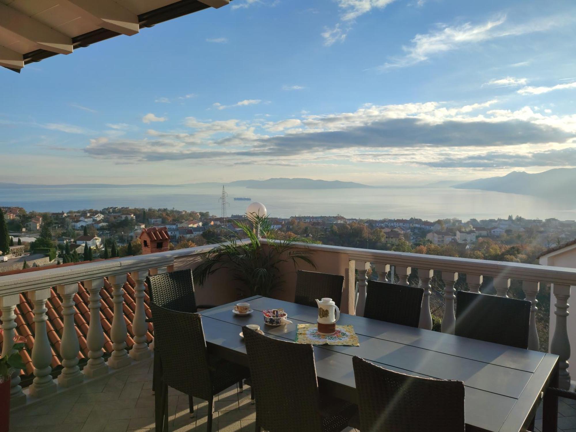 Apartments Villa Kastav In Old Town Center With Sea View And Parking Extérieur photo