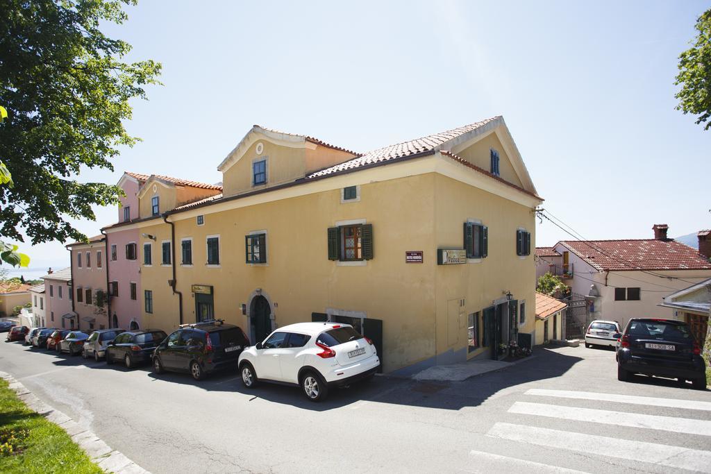 Apartments Villa Kastav In Old Town Center With Sea View And Parking Chambre photo