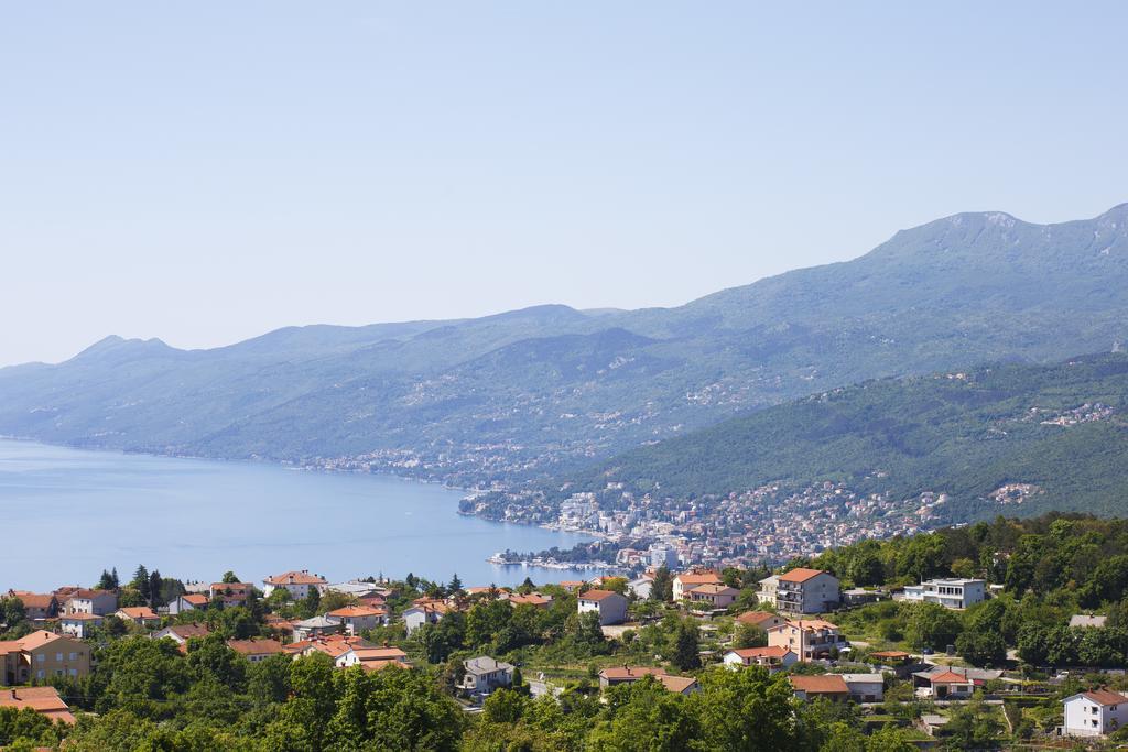 Apartments Villa Kastav In Old Town Center With Sea View And Parking Chambre photo