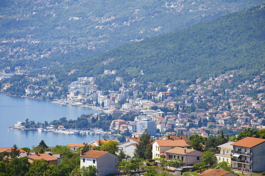 Apartments Villa Kastav In Old Town Center With Sea View And Parking Chambre photo