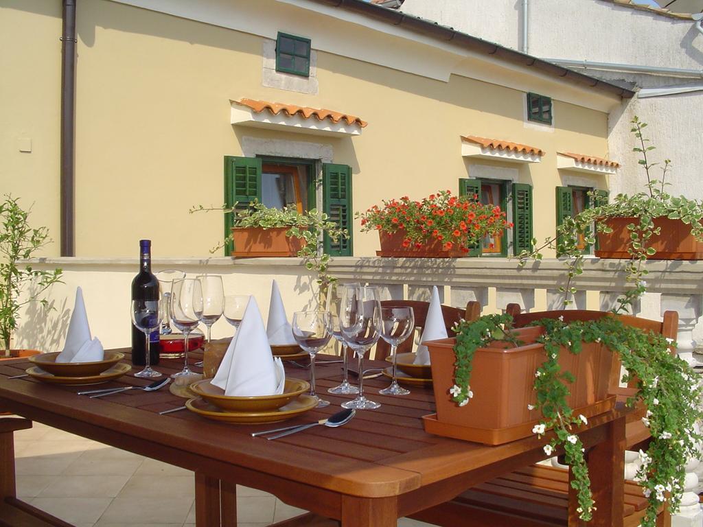 Apartments Villa Kastav In Old Town Center With Sea View And Parking Chambre photo