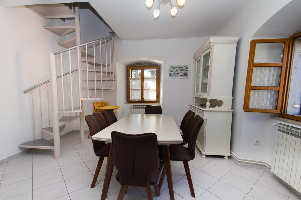 Apartments Villa Kastav In Old Town Center With Sea View And Parking Extérieur photo