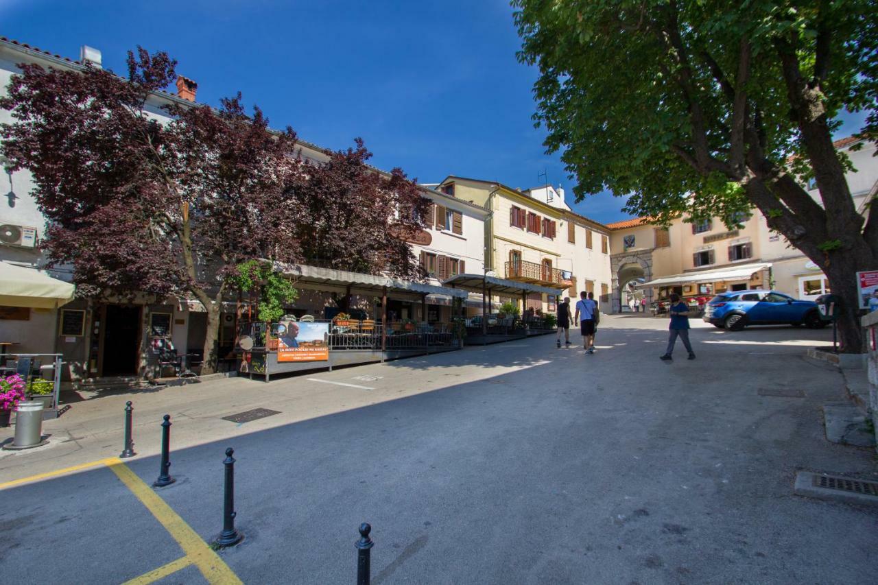 Apartments Villa Kastav In Old Town Center With Sea View And Parking Extérieur photo