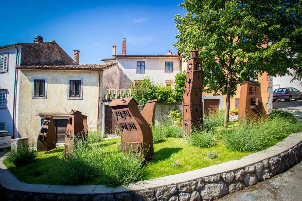 Apartments Villa Kastav In Old Town Center With Sea View And Parking Extérieur photo