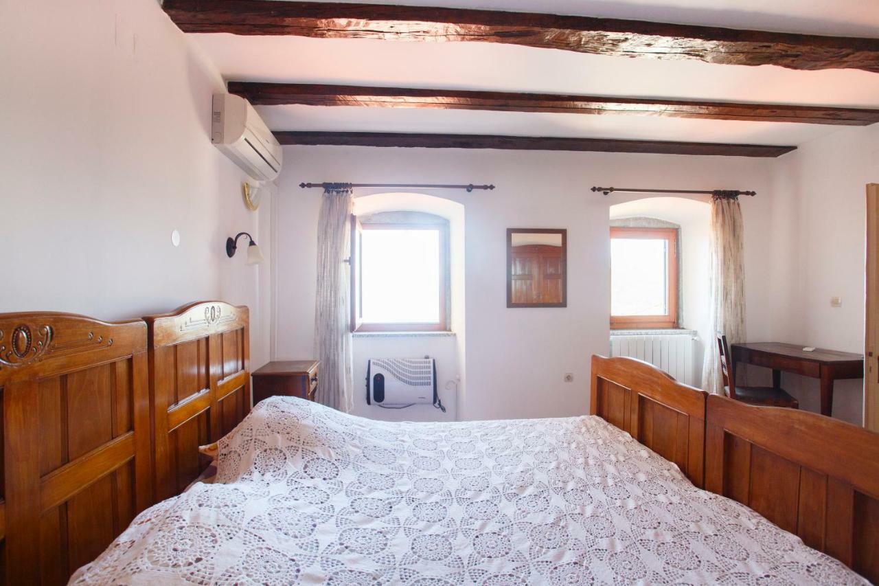 Apartments Villa Kastav In Old Town Center With Sea View And Parking Extérieur photo