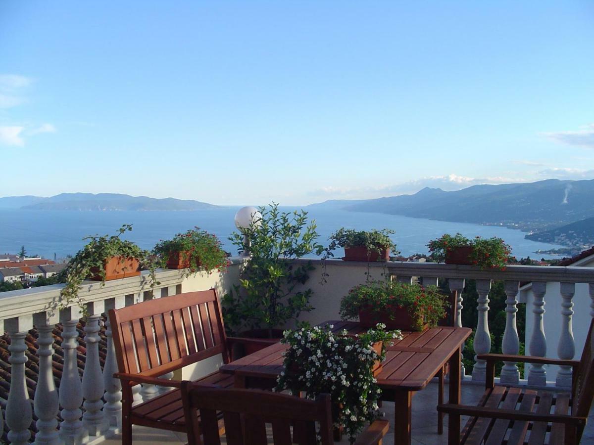 Apartments Villa Kastav In Old Town Center With Sea View And Parking Extérieur photo